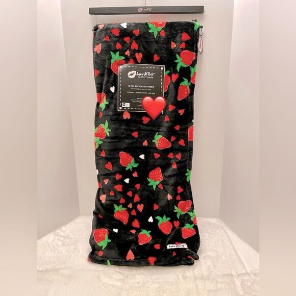 Betsey Johnson Other - Betsey Johnson Black Strawberries and Hearts‎ Oversized Plush Throw New